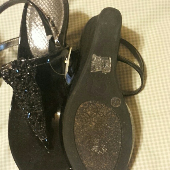 Black wedge sandals - Picture 4 of 4